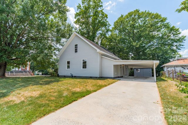 1002 W 2nd Avenue, Gastonia, NC 28052