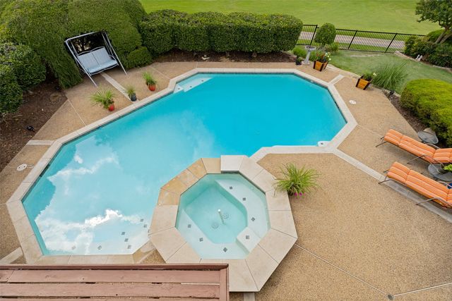 2712 Brookside Lane, Mckinney, TX 75072