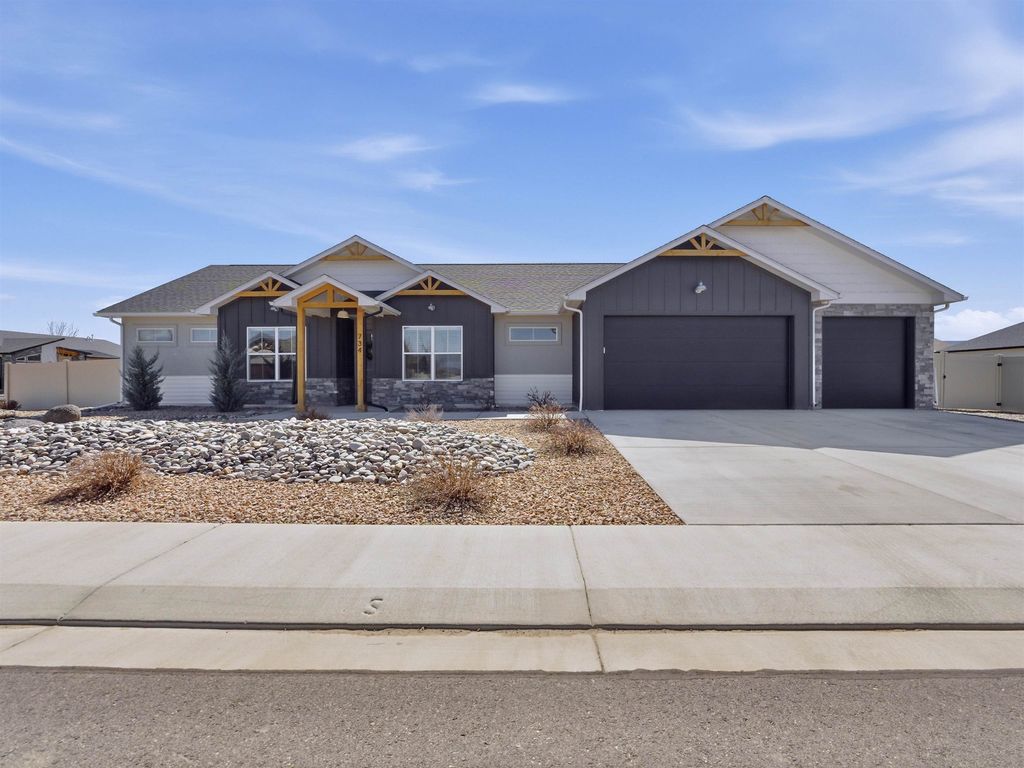 734 Flamecrest Drive, Fruita, CO 81521