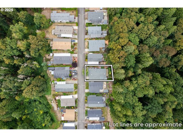 17747 S GREENFIELD Dr, Oregon City, OR 97045