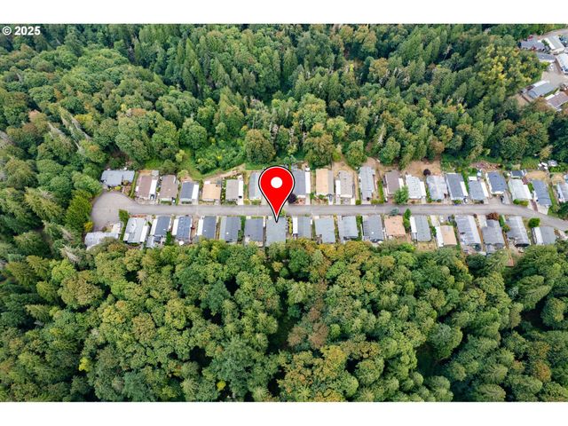 17747 S GREENFIELD Dr, Oregon City, OR 97045