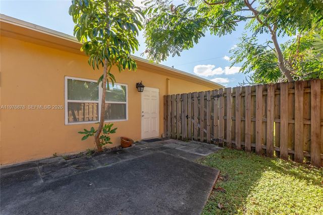 2621 SW 12th Ter, Fort Lauderdale, FL 33315