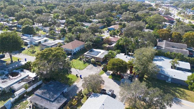 2621 SW 12th Ter, Fort Lauderdale, FL 33315