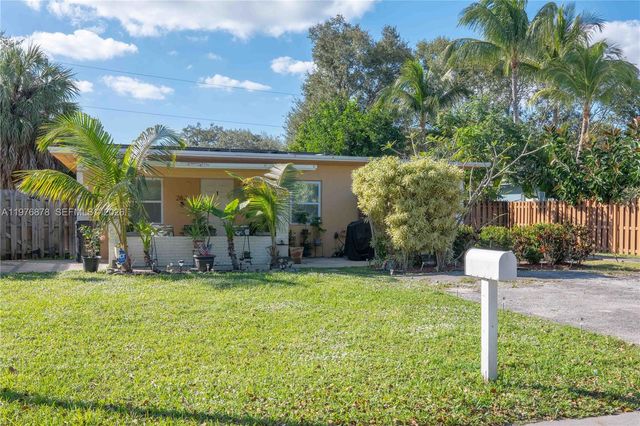 2621 SW 12th Ter, Fort Lauderdale, FL 33315