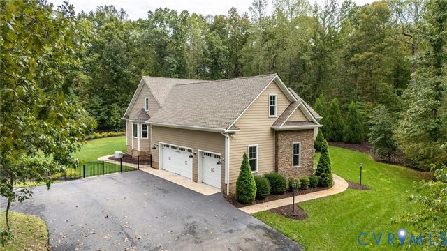 1706 Bridgewater Ct, Goochland, VA 23102