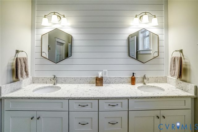 1706 Bridgewater Ct, Goochland, VA 23102