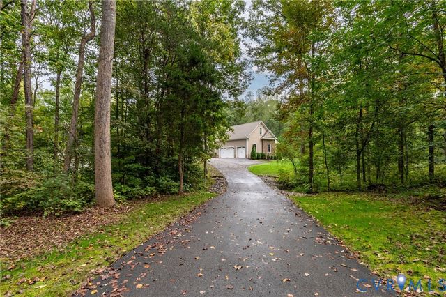 1706 Bridgewater Ct, Goochland, VA 23102