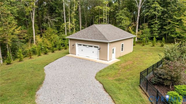 1706 Bridgewater Ct, Goochland, VA 23102