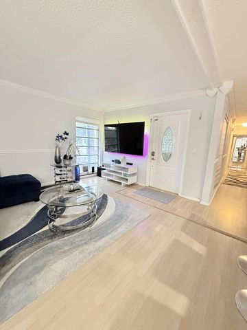 7024 NW 63rd Street, Tamarac, FL 33321