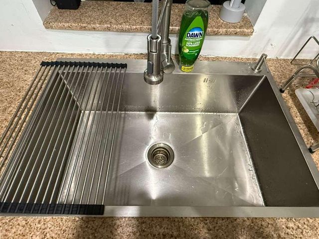 7024 NW 63rd Street, Tamarac, FL 33321