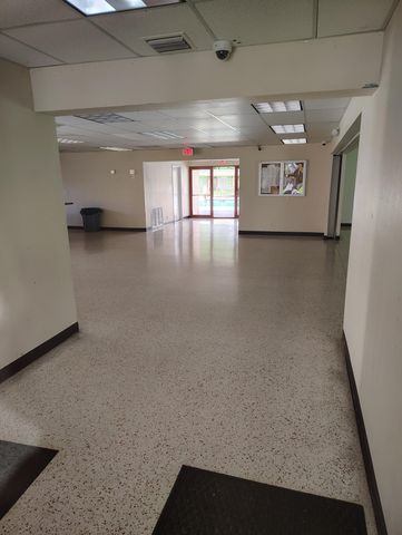 7024 NW 63rd Street, Tamarac, FL 33321