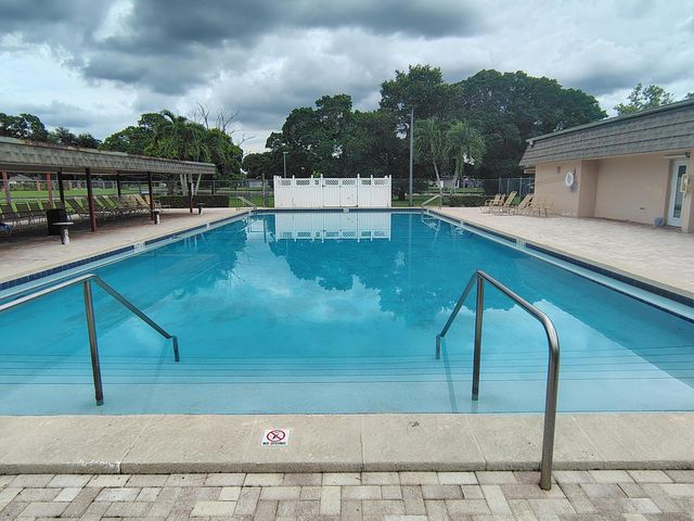7024 NW 63rd Street, Tamarac, FL 33321