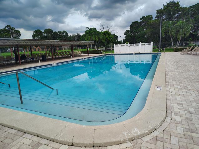 7024 NW 63rd Street, Tamarac, FL 33321