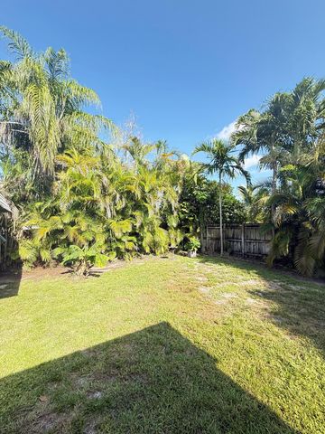 7024 NW 63rd Street, Tamarac, FL 33321