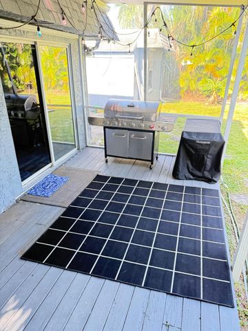 7024 NW 63rd Street, Tamarac, FL 33321