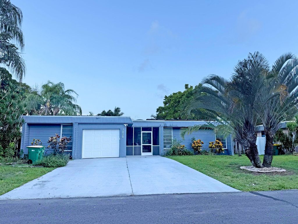 7024 NW 63rd Street, Tamarac, FL 33321
