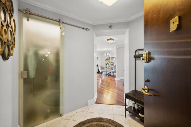 195 N Harbor Drive 203, Chicago, IL 60601