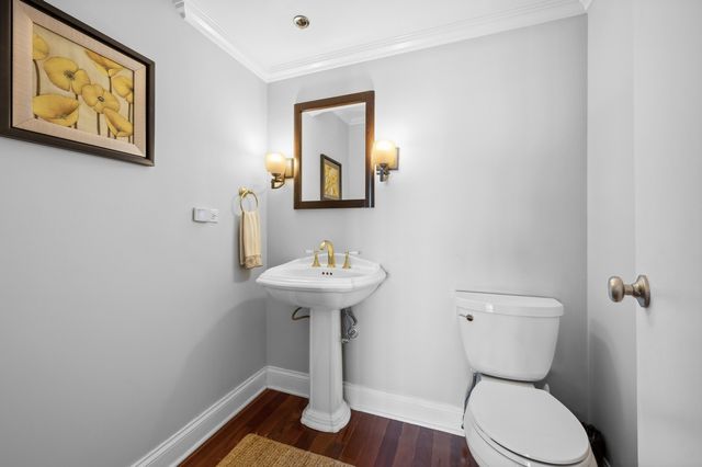 195 N Harbor Drive 203, Chicago, IL 60601