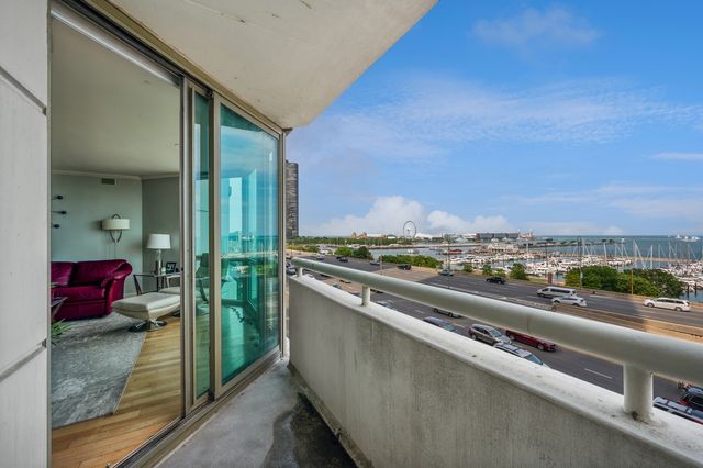 195 N Harbor Drive 203, Chicago, IL 60601