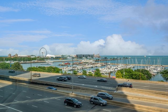 195 N Harbor Drive 203, Chicago, IL 60601