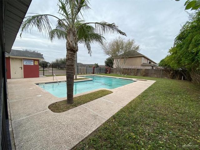 2702 Phoenix Street, Edinburg, TX 78541