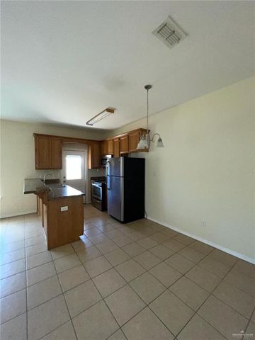 2702 Phoenix Street, Edinburg, TX 78541