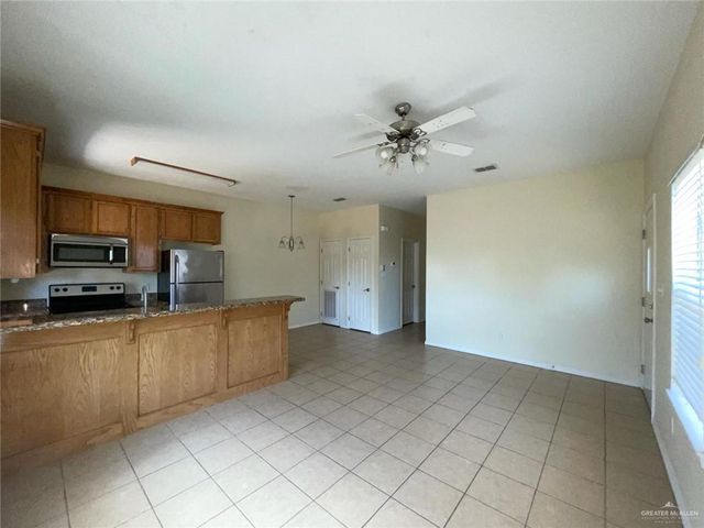 2702 Phoenix Street, Edinburg, TX 78541