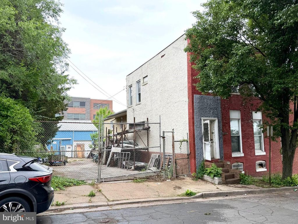 Image 1 of property listing at 2512 DULANY ST, Baltimore, MD 21223