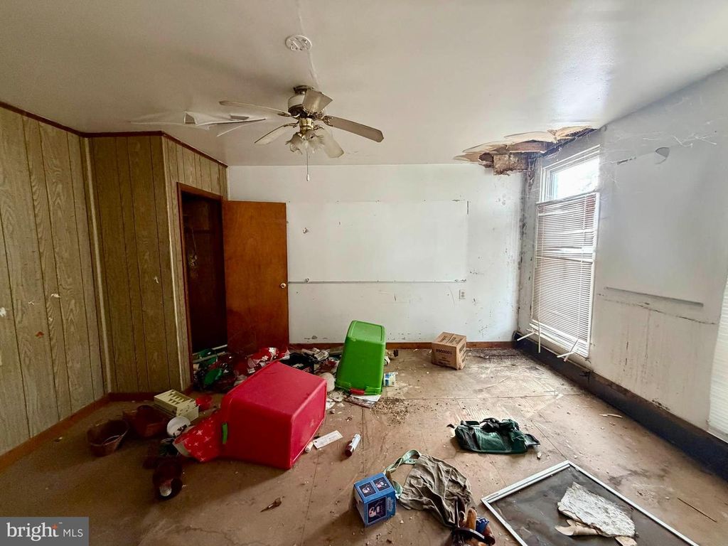 Image 10 of property listing at 2512 DULANY ST, Baltimore, MD 21223
