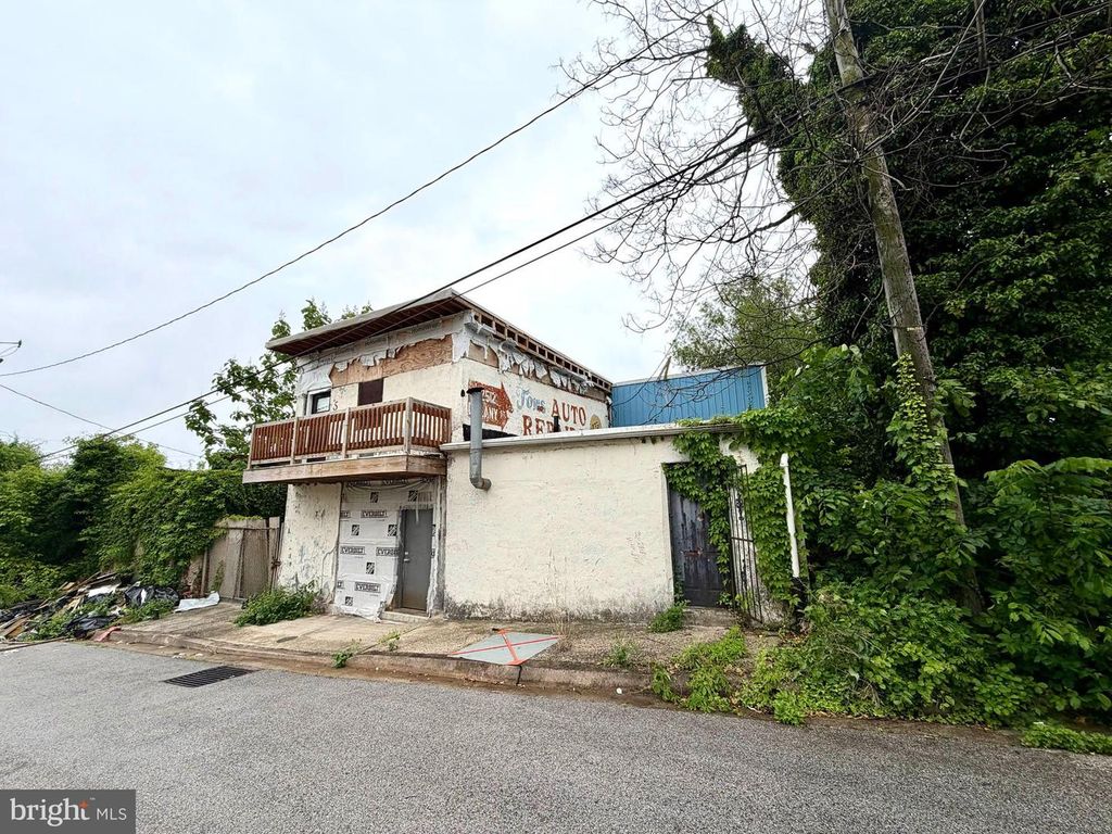 Image 21 of property listing at 2512 DULANY ST, Baltimore, MD 21223