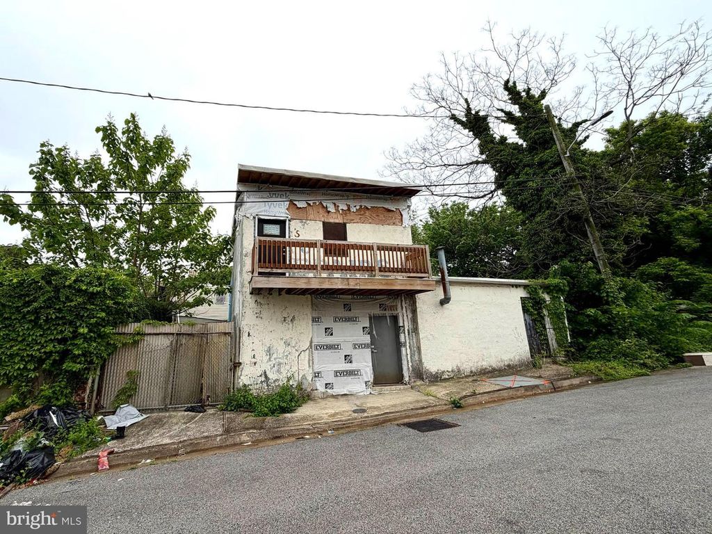Image 22 of property listing at 2512 DULANY ST, Baltimore, MD 21223