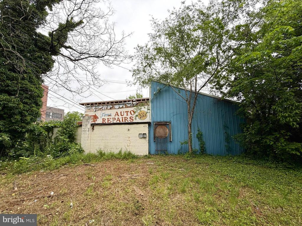 Image 23 of property listing at 2512 DULANY ST, Baltimore, MD 21223