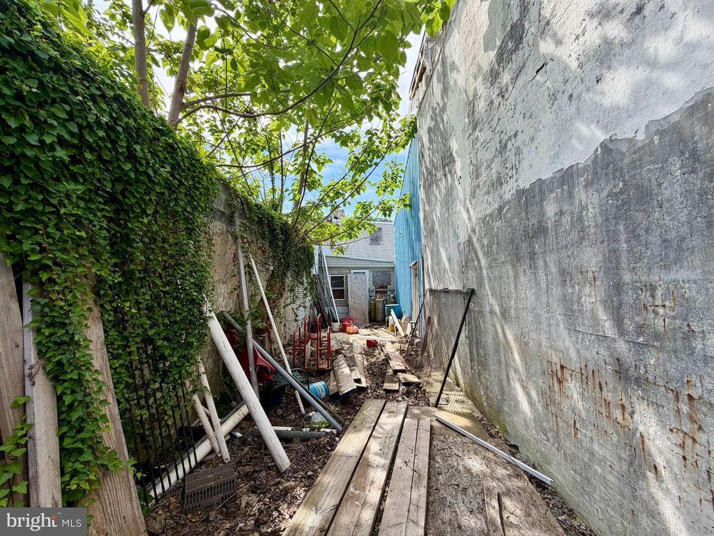 Image 26 of property listing at 2512 DULANY ST, Baltimore, MD 21223
