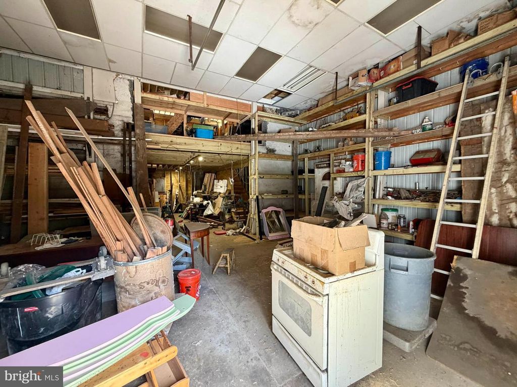 Image 3 of property listing at 2512 DULANY ST, Baltimore, MD 21223