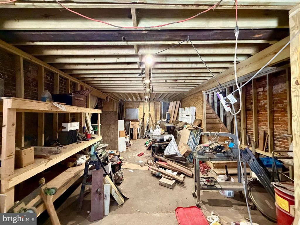 Image 5 of property listing at 2512 DULANY ST, Baltimore, MD 21223