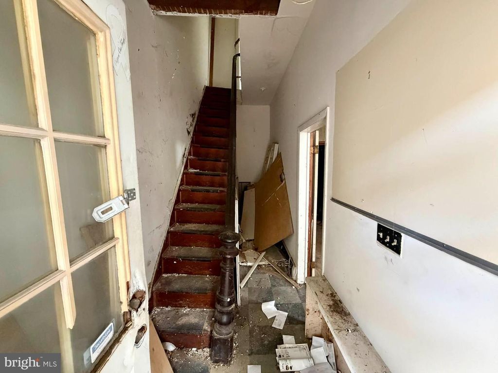 Image 9 of property listing at 2512 DULANY ST, Baltimore, MD 21223