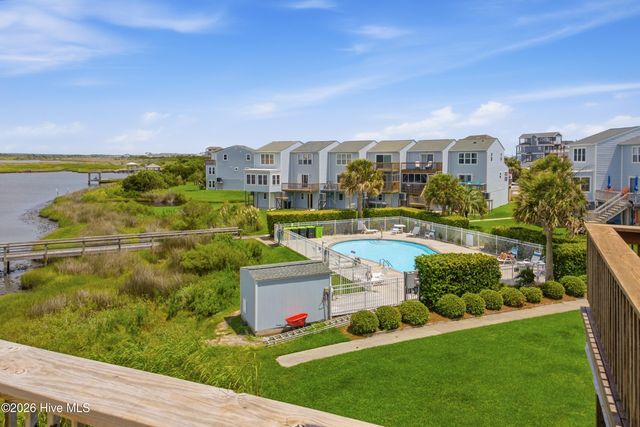35 Bermuda Landing Place, Sneads Ferry, NC 28460