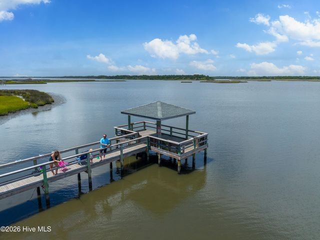35 Bermuda Landing Place, Sneads Ferry, NC 28460