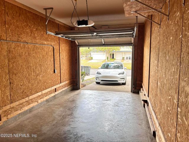 8617 RIBBON FALLS Lane, Jacksonville, FL 32244