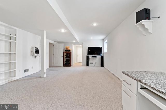 4005 PAMAY DR, Mechanicsburg, PA 17050