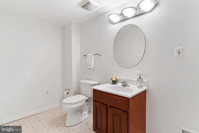4005 PAMAY DR, Mechanicsburg, PA 17050