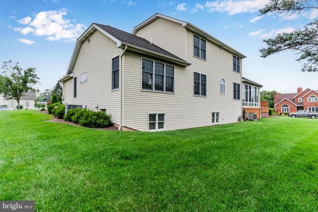 4005 PAMAY DR, Mechanicsburg, PA 17050