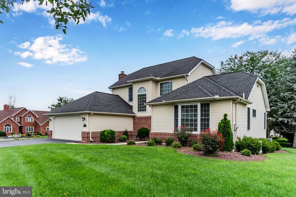 4005 PAMAY DR, Mechanicsburg, PA 17050