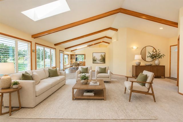 315 Dungeness Greens Way, Sequim, WA 98382