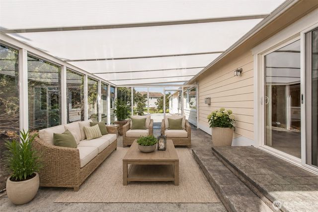 315 Dungeness Greens Way, Sequim, WA 98382