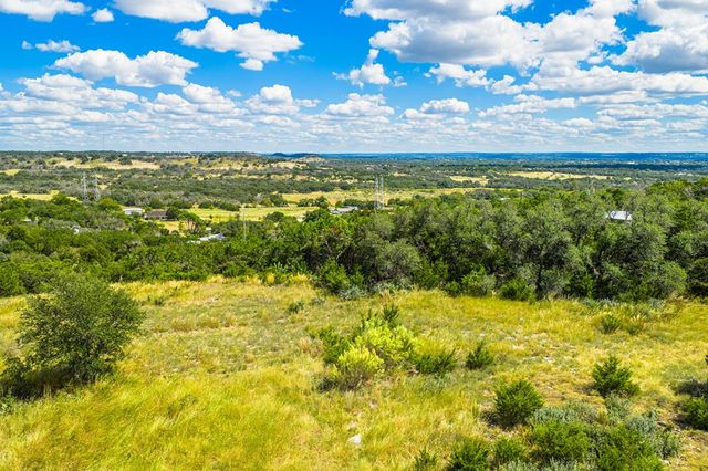 1282 Balcones Dr, Fredericksburg, TX 78624