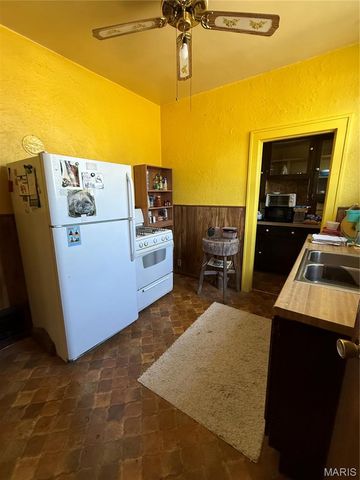 38 N Michigan Avenue, Belleville, IL 62221