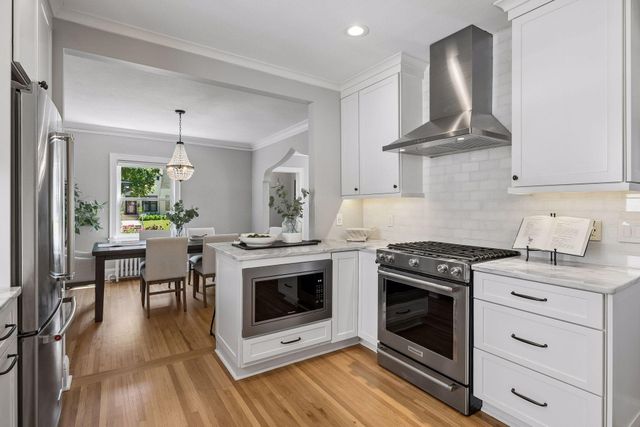 5232 Chowen Avenue S, Minneapolis, MN 55410