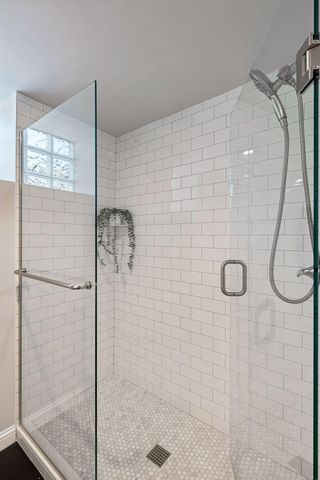 5232 Chowen Avenue S, Minneapolis, MN 55410