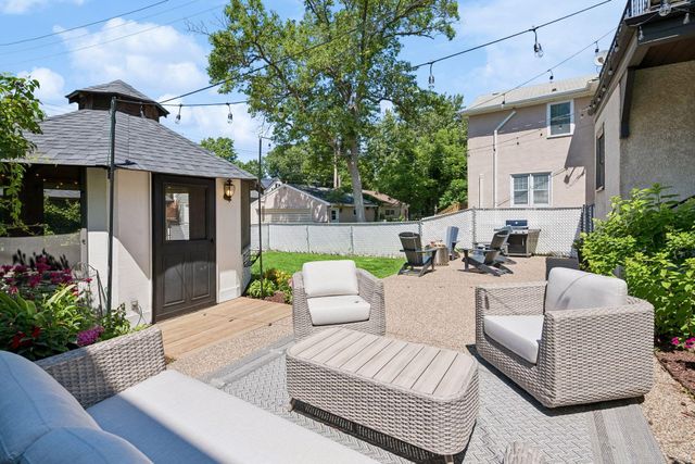 5232 Chowen Avenue S, Minneapolis, MN 55410